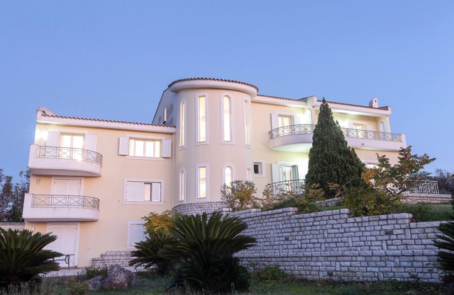 CORFU LUXURY VILLA PALOMA