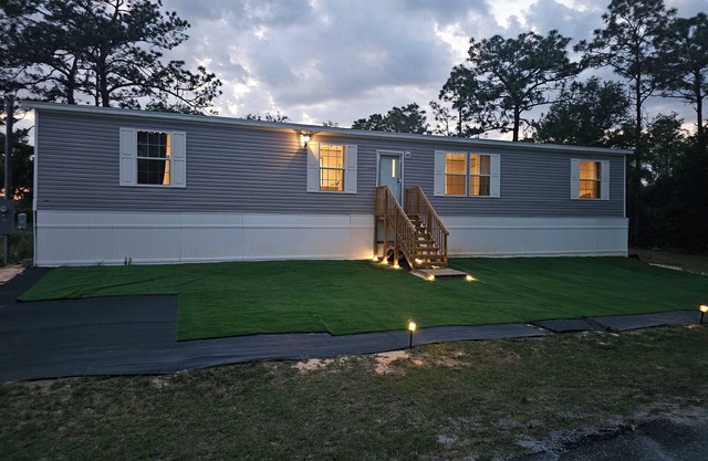 "CORNER IN THE WILD" Beautiful Private Acre in Crystal River.