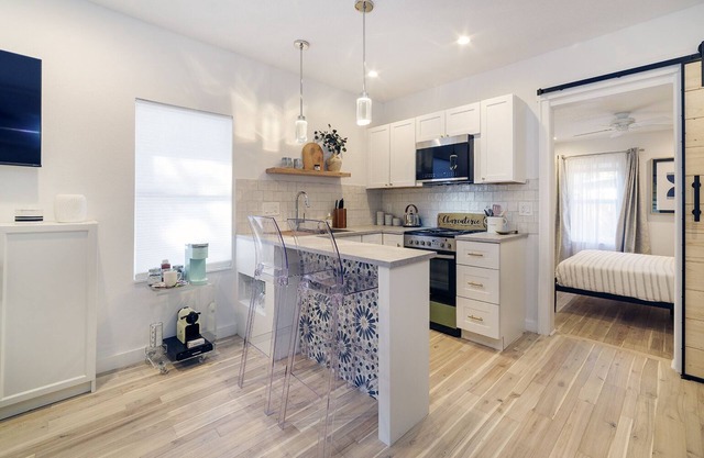 Corporate/Executive Housing - Downtown - SoDo - 30 days +