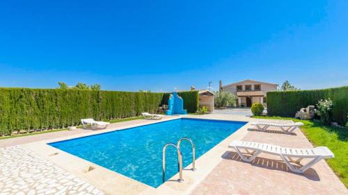 Cortijo Aurelia Pozo Alcón by Ruralidays