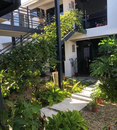 Costa Rica, San José, Pinares Luxe Apt Near Elite Clinics