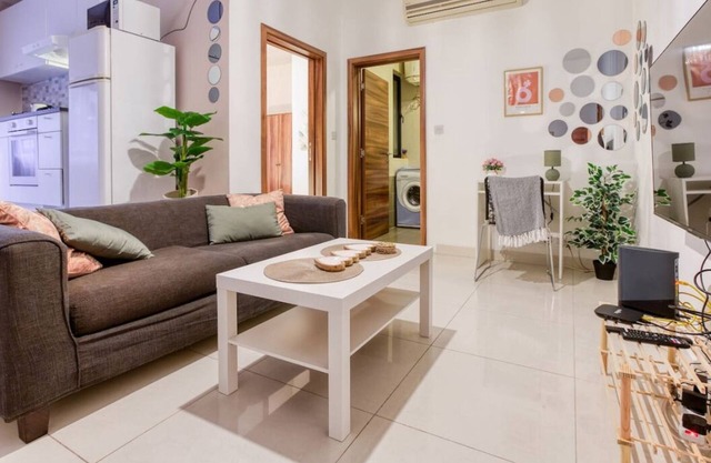 Cosy 1BR home in the heart of St.Julians w/WIFI
