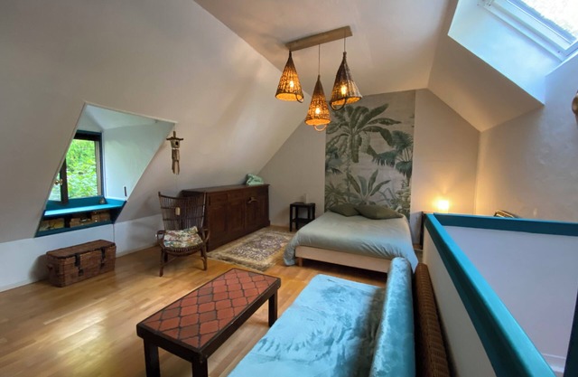 Cosy 80 m2 house with independent courtyard