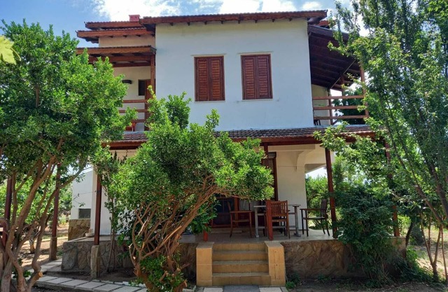 Cosy and relaxing villa in a big mandarin garden