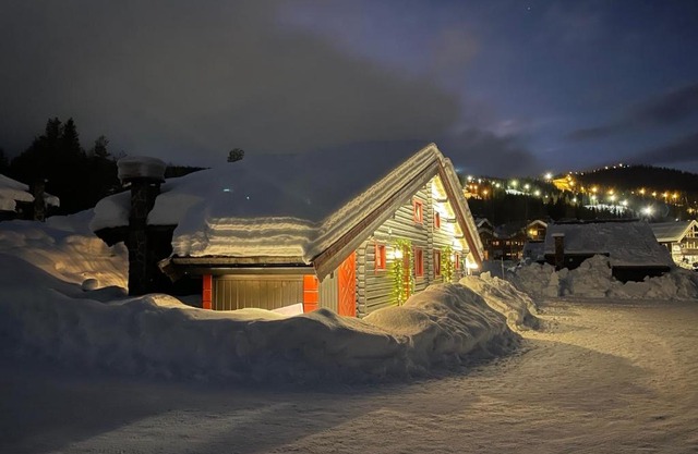 Cosy and sunny mountain cabin in Turistsenteret, Trysil