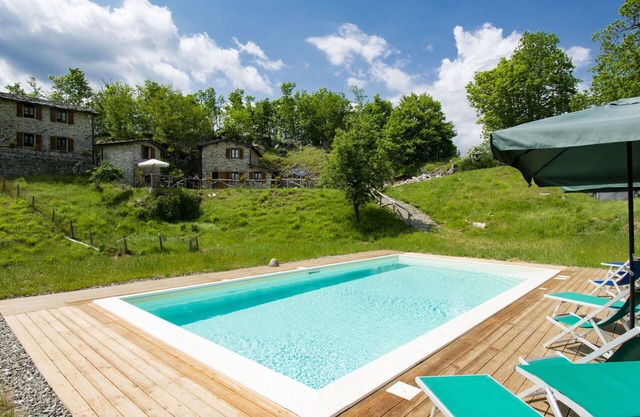 Cosy apartment in villa for 6 guests with WIFI, pool, TV, patio and pets allowed