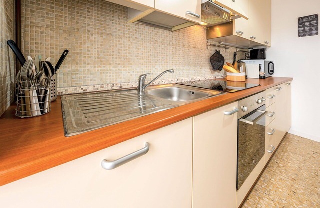 Cosy apartment for 4 guests with A/C, WIFI, TV, terrace and panoramic view