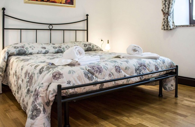 Cosy apartment for 4 people with WIFI, TV, patio and pets allowed