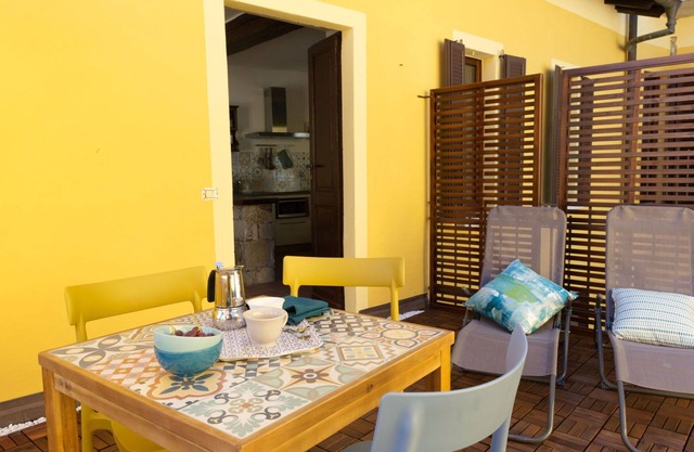 Cosy apartment for 4 people with WIFI, TV, terrace and pets allowed