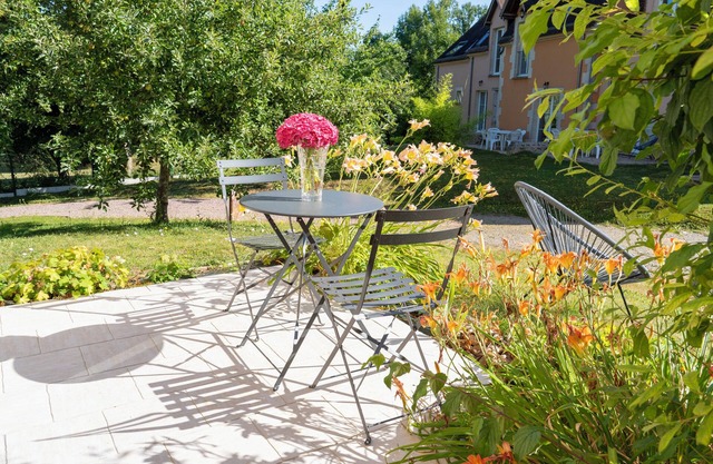 Cosy apartment with terrace - 3 minutes from the Bellême golf course