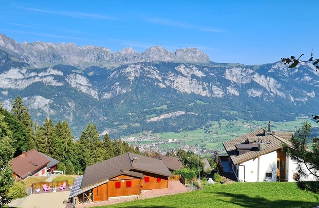 cosy ski chalet in Flumserberg rental for the entire season Dec '23 - March '24