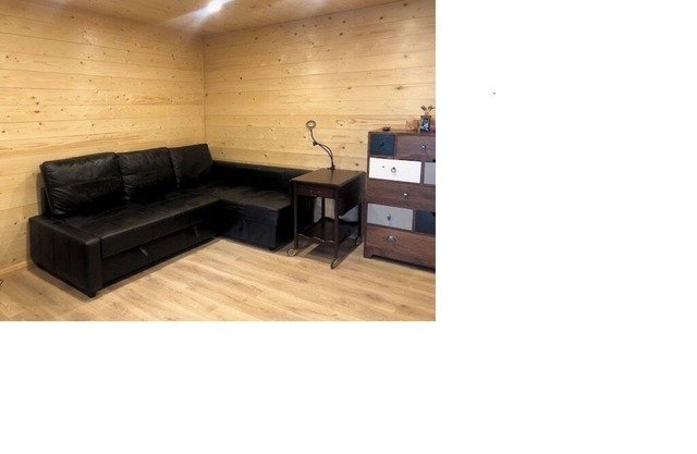 COSY STUDIO IN A QUIET LOCATION. NEAR A TUBE STATION.