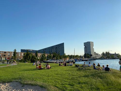 Cosy Studio, with outdoor swimming