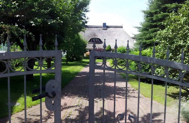 Cottage 'Haus Am See' with Private Terrace, Private Garden and Wi-Fi