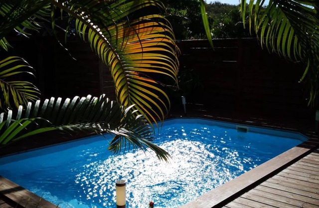 Cottage piscine, 3 chambres, 5 min plage, BBQ