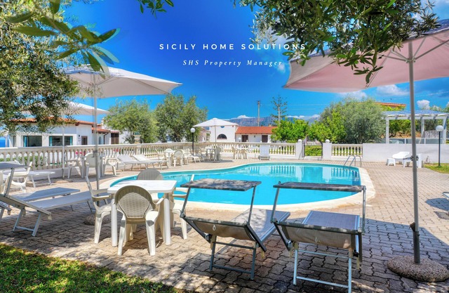 Cottage Sole with pool garden relax sea view by Sicily Home Solutions