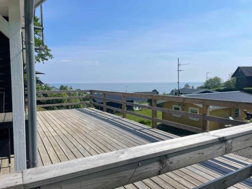 Cottage With A View- 5 Min From Beach