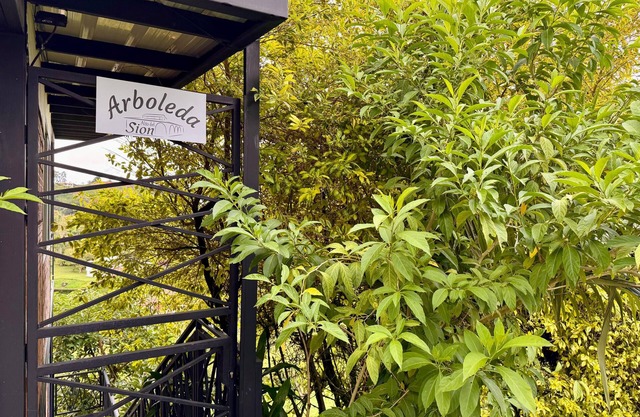 COTTAGE WITH POOL AND JACUZZI PEÑOL GUATAPE