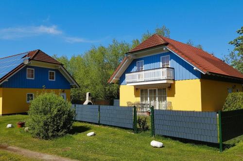 Cottages at the Kummerower See in Verchen