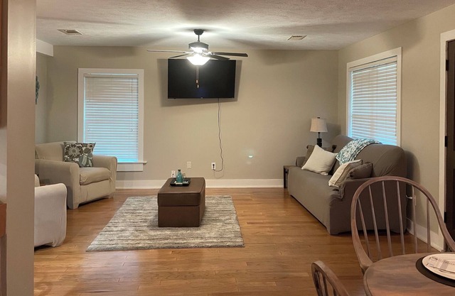 Country Cottage, 10 Minutes from Downtown Jackson and 5 Minutes from Ridgeland