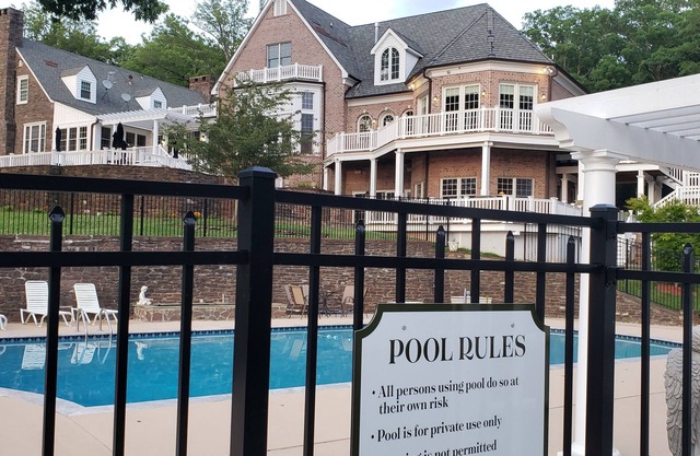 Country Farm Estate - The Manor at Courtland Farm - Sleeps up to 20 people.