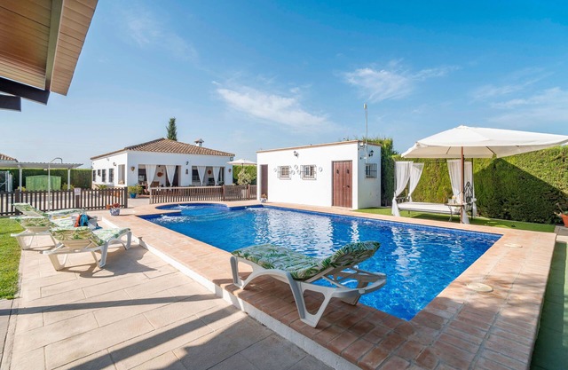 Country House 'Buhaira' with Private Pool, Wi-Fi and Air Conditioning