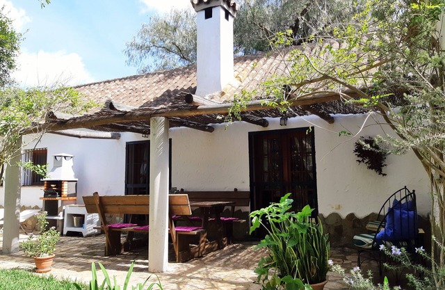 Country house on laid-back finca with pool, near Vejer, Sunshine Tour & beaches