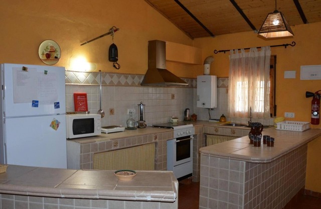 Country House 'Las Nogueras De Camporrobles' with Mountain View, Private Terrace and Wi-Fi