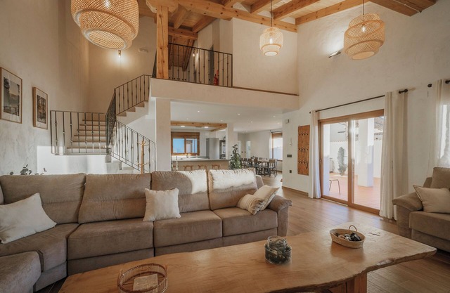 Country House 'Los Trigales' with Private Pool, Wi-Fi and Air Conditioning