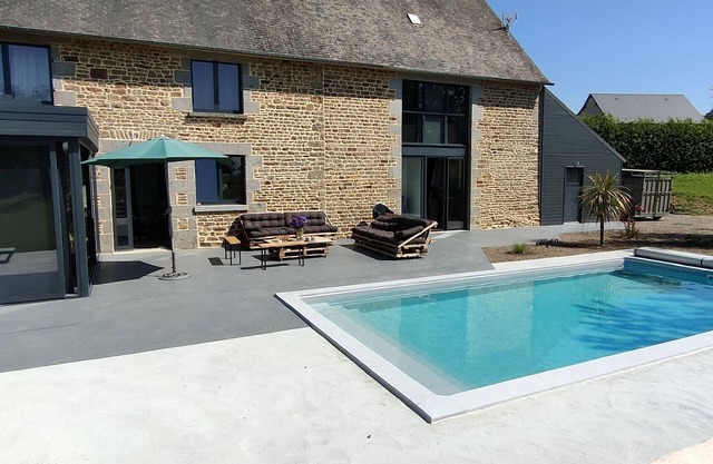 Country house with pool and spa
