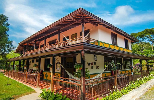 Country House With Swimming Pool And Jacuzzi - 10 Minutes From Colombia's Coffee Park