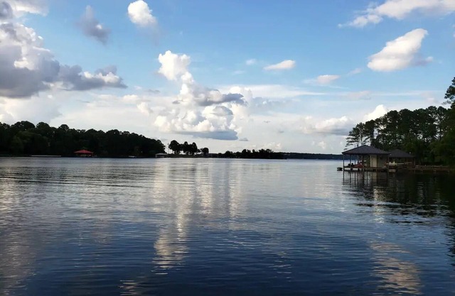 Country Lakehouse With the Million Dollar view