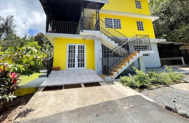 Country side - sleeps up to 36 - 14 Beds, 5 Sofa