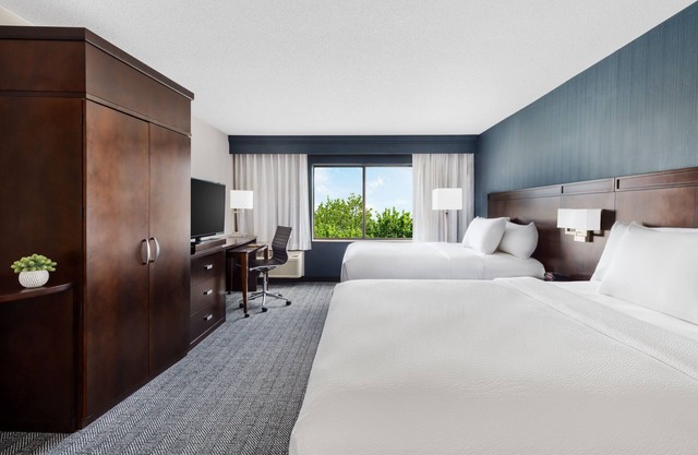 Courtyard by Marriott Manchester - Boston Regional Airport