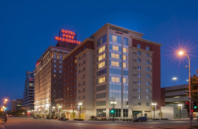 Courtyard Peoria Downtown