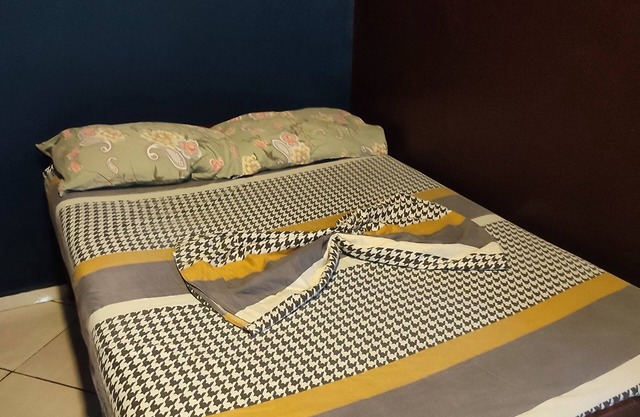 Cozy 1-bedroom apartment in tranquil Paramaribo with AC.15 minutes from the city