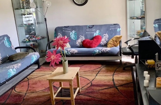 Cozy 1 fully furnished studio. Close to RIT & UR