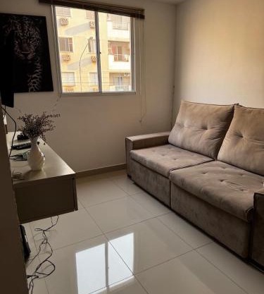 Cozy 2-Bedroom Apartment 2 km from the Airport