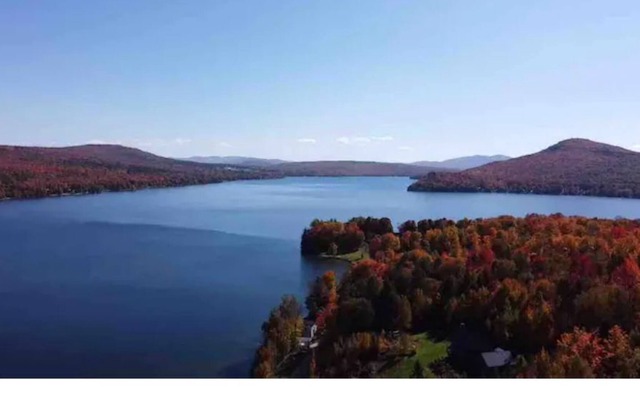 Cozy 3-4 bedroom with steam shower