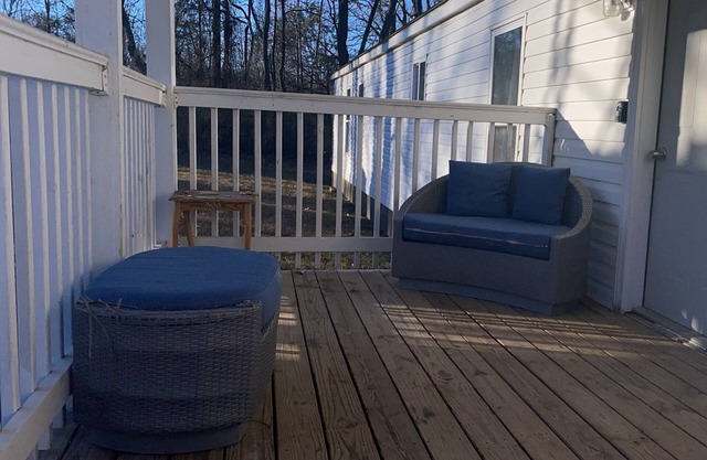 Cozy 3-bedroom cabin with AC and WiFi in delightful Memphis