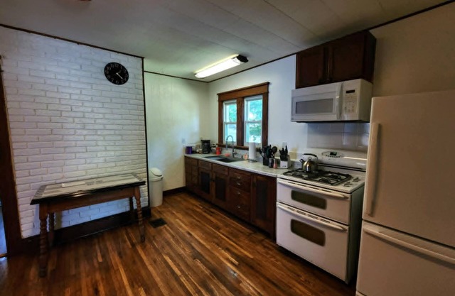 Cozy 4-bedroom house with AC and WiFi in peaceful Avoca