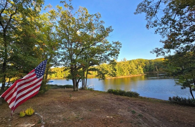 Cozy A-Frame cabin in Hayward on Chippewa Flowage, sleeps 6, RV electrical