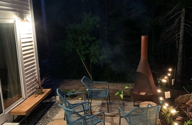 Cozy and charming coastal retreat