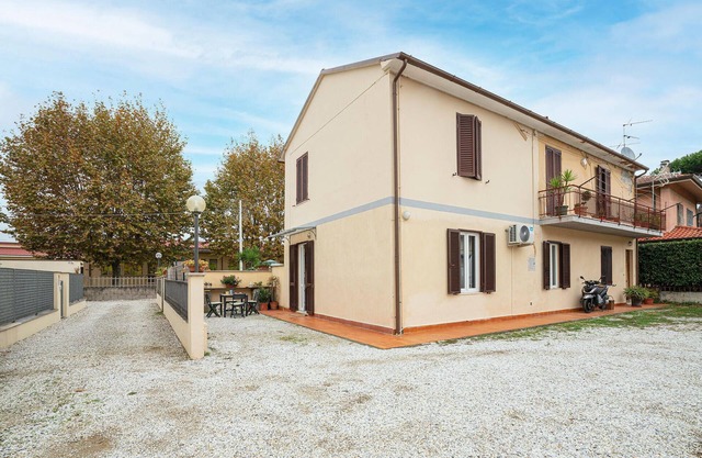 Cozy apartment in Lido di Camaiore -LU-