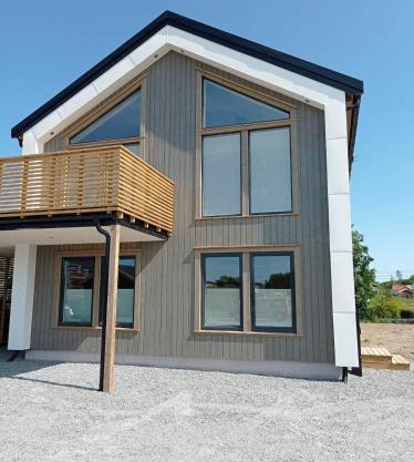 Cozy apartment in a new house in Grimstad