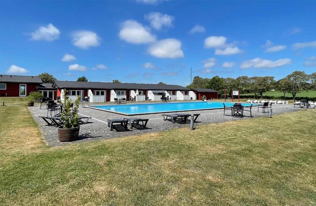 Cozy Apartment In Aakirkeby