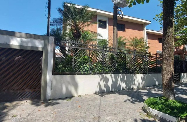 Cozy apartment on the sand in Enseada- Guarujá