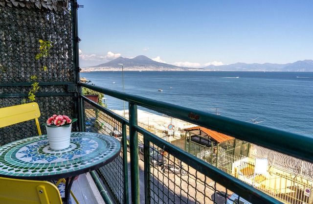 Cozy apartment with sea view just 3 minutes from the beach