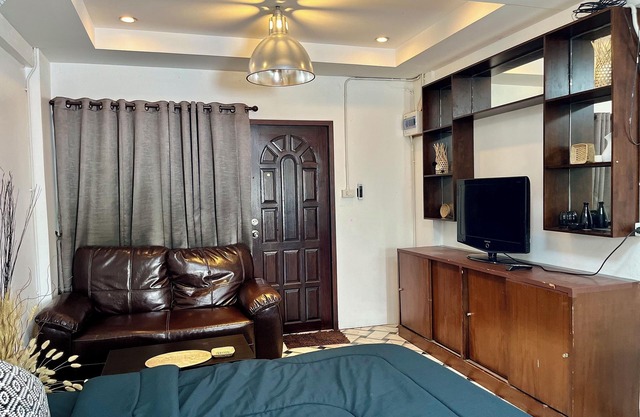 Cozy Apt near Nimman/7-11 Below/Fast Wi-Fi/Prime Location