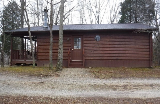 Cozy Cabin 14 Two Bedroom on Patoka Lake in Southern Indiana